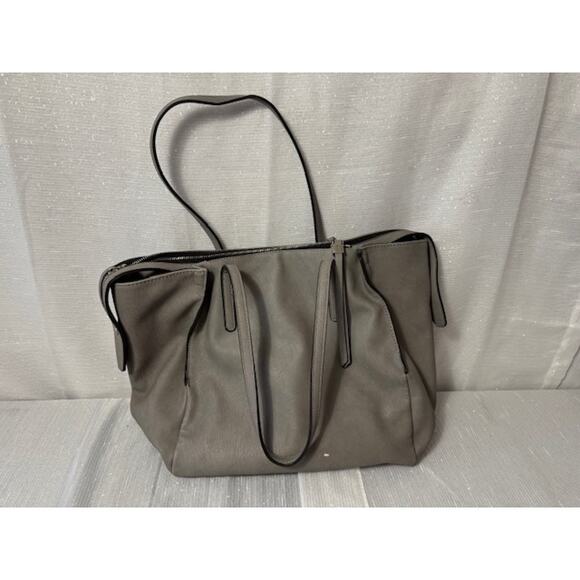 URBAN OUTFITTERS GRAY PURSE - Picture 2 of 7
